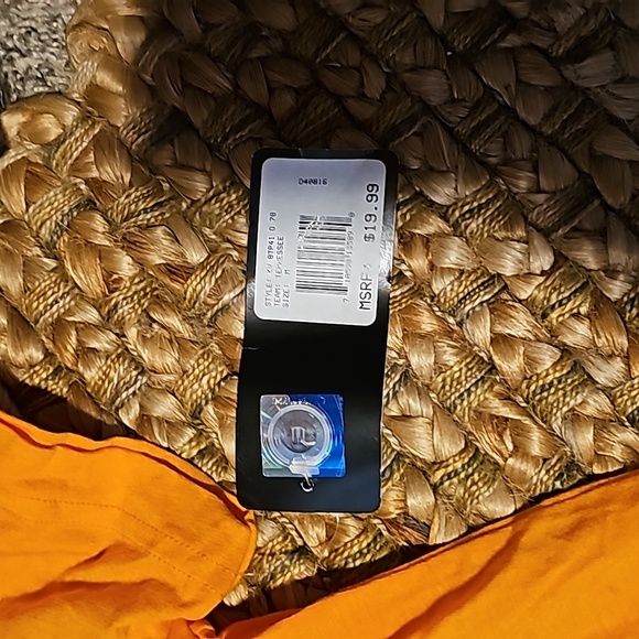 Shirt - Picture 2 of 3